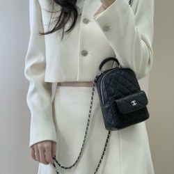 샤넬 크루즈 미니 백팩 캐비어 블랙