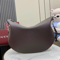 구찌 B 라지 숄더백 ‎800194