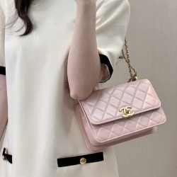 샤넬 24C 뉴시즌 체인 플랩백 22 AS2649