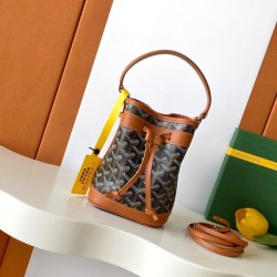 고야드 쁘띠 플롯 버킷백