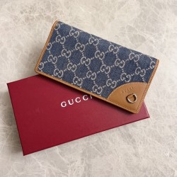 구찌 GG 엠블럼 콘티넨탈 장지갑 821802