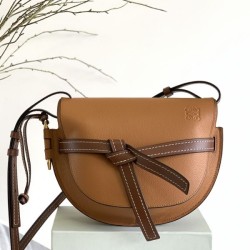 로에베 게이트 미니 숄더백