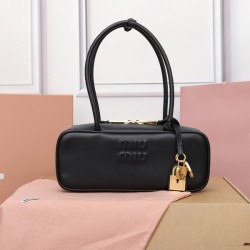 미우미우 레더 탑핸들 보 백 5BB173