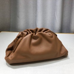 보테가 베네타 레더 파우치백