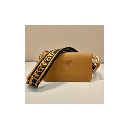 프라다 금장로고 레더 스트랩 숄더 1BH194