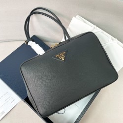 프라다 레더 탑핸들 1BB128