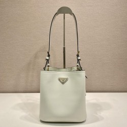 프라다 스파졸라토 미디엄 버킷 백 1BE080