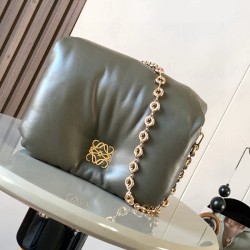 로에베 푸퍼 고야 인 샤이니 나파