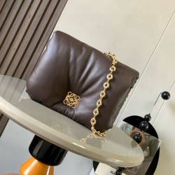 로에베 푸퍼 고야 인 샤이니 나파