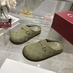 구찌 GG 뮬 샌들