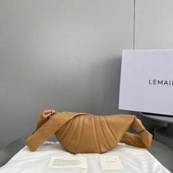 르메르 포춘백 크루아상백 미디움 (나파가죽)