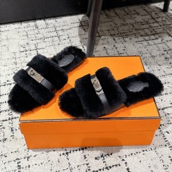 에르메스 줄리아 켈리 시어링 뮬 슬리퍼