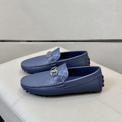 루이비통  LV 실버스톤 모카신