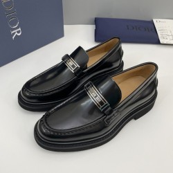 디올 익스플로러 로퍼