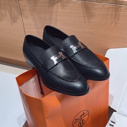 에르메스 25FW 파리 로퍼