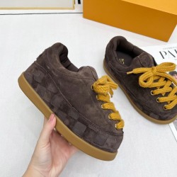 루이비통 예티 레이스 업