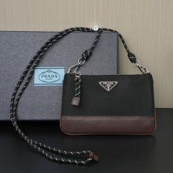 프라다 스피드락 리나일론 2ZT073