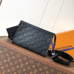루이비통 가스통 웨어러블 월릿 M81115