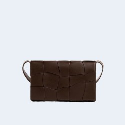 보테가베네타 라이트 브라운 카세트백