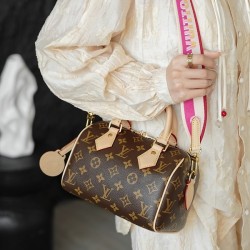 루이비통 반둘리에 스피디 20 M45948