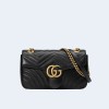 구찌 GG 마몬트 스몰 마틀라세 숄더백